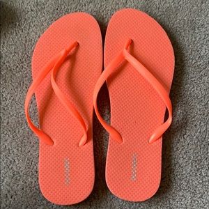 Flip flops